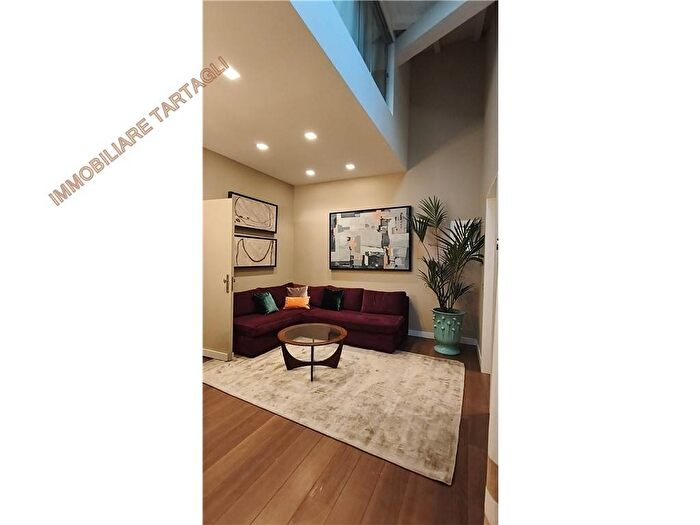 Appartamento quadrilocale in affitto in PIAZZA DEL TIRATOIO, San Frediano, Firenze