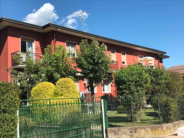 Appartamento bilocale in affitto in Via Cesare Correnti, Bisuschio