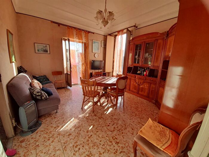 Appartamento con 6 locali in vendita in Via del Plebiscito Catania, Catania