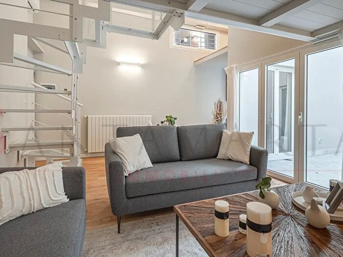 Appartamento trilocale in vendita in Via Vallazze, Milano