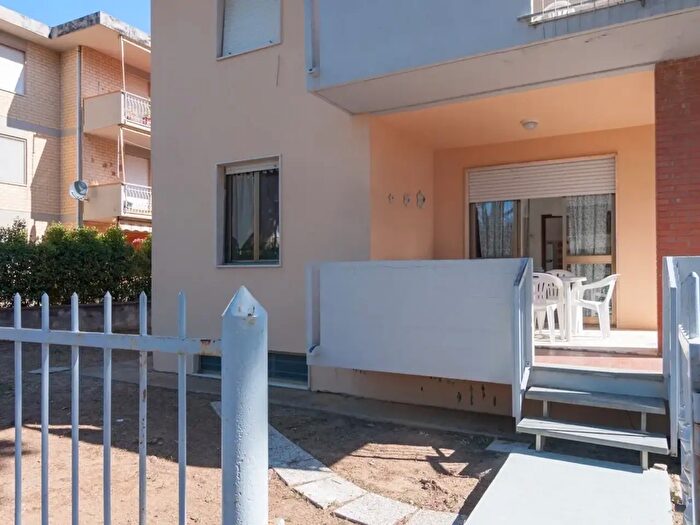 Appartamento trilocale in affitto in Via Isola di Palmaria, Follonica