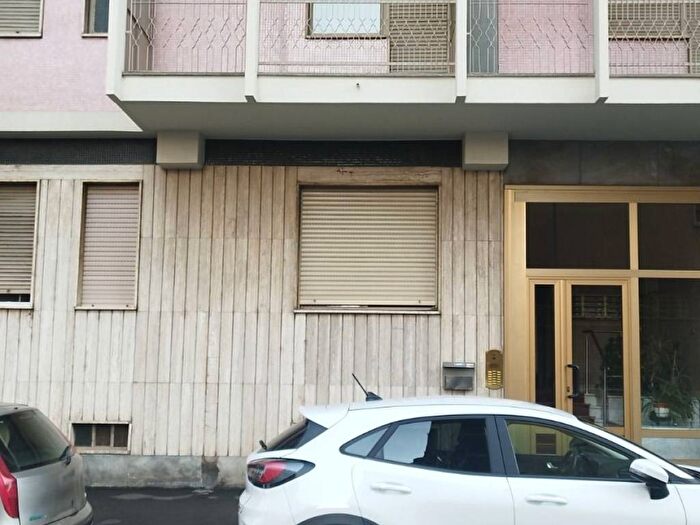 Appartamento bilocale in affitto in Via Barbaresco, Nizza Millefonti, Torino