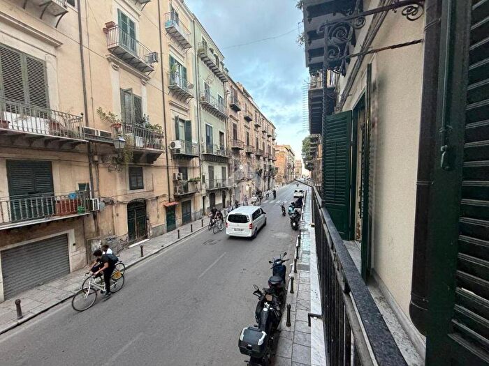 Appartamento quadrilocale in affitto in Via vittorio emanuele, Castellammare, Palermo