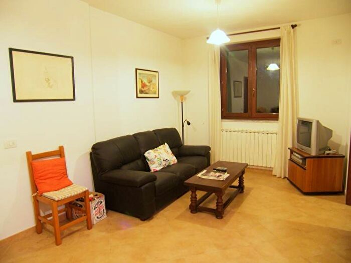 Appartamento con 6 locali in affitto in Centro, Montepulciano