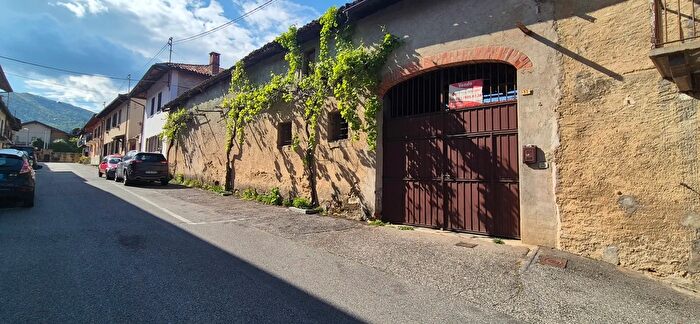 Casa con 5 locali in vendita in Via Pascarenghi, Frossasco