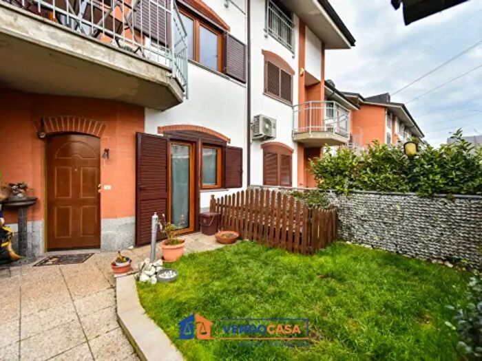 Casa con 6 locali in vendita in Via Alessandro Volta, Nichelino