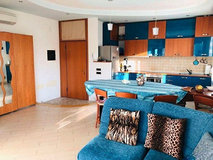 Appartamento trilocale in vendita in Cervia