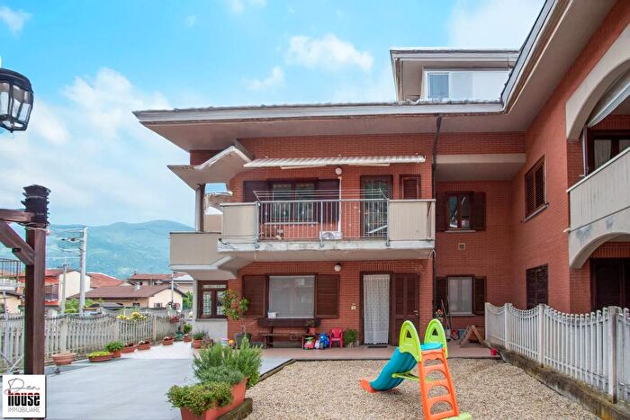 Casa con 7 locali in vendita in Via del Rio SantAmbrogio di Torino, SantAmbrogio Di Torino