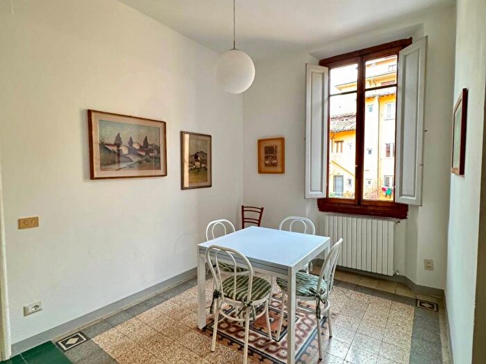 Appartamento quadrilocale in affitto in Viuzzo delle Canne, Beccaria Colombo, Firenze