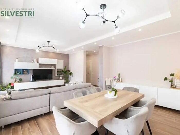 Appartamento quadrilocale in vendita in Novara