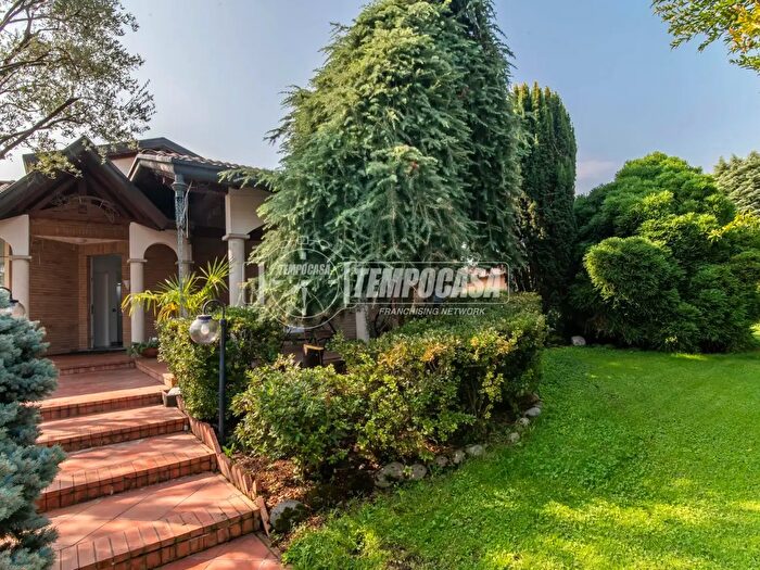 Casa con 5 locali in vendita in Via Giovanni Pascoli, Olgiate Olona