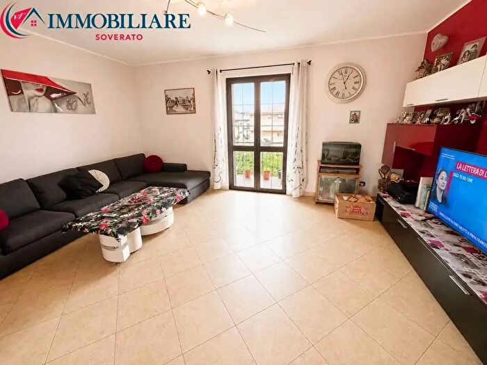 Appartamento con 6 locali in vendita in Via Berlinguer, Davoli