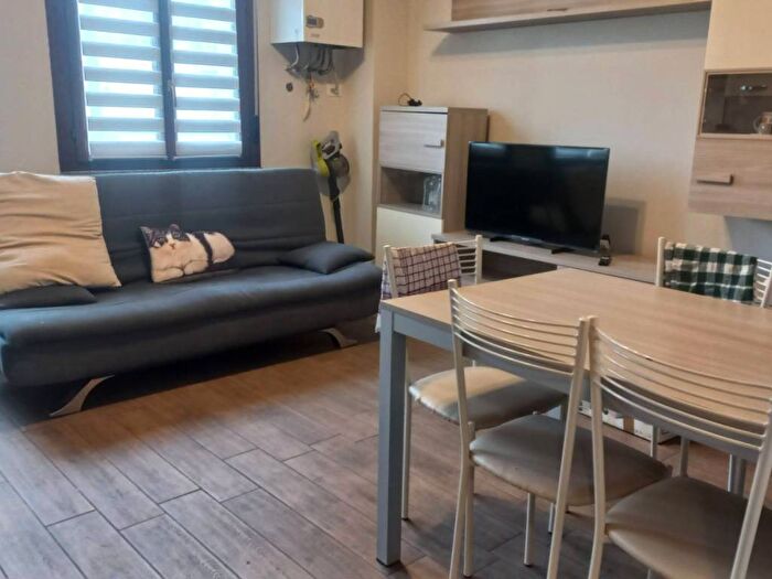Appartamento bilocale in affitto in Via Conte Verde, Dergano, Milano