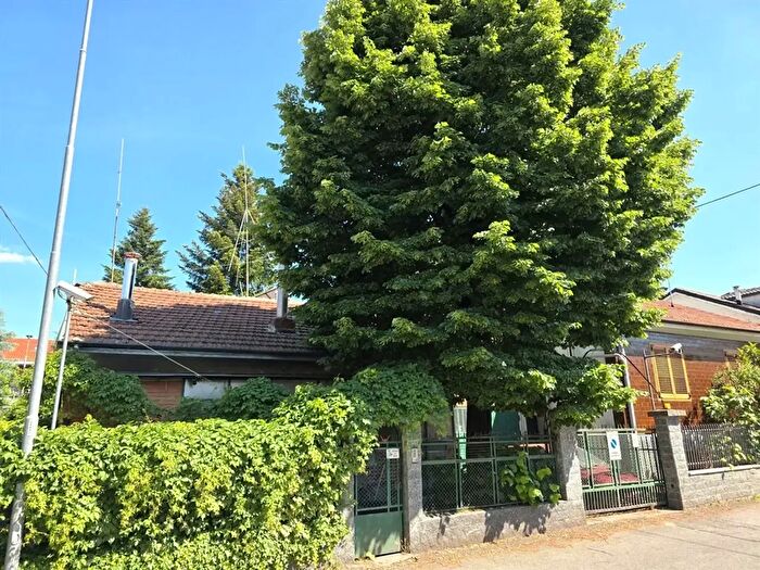 Casa quadrilocale in vendita in Nichelino