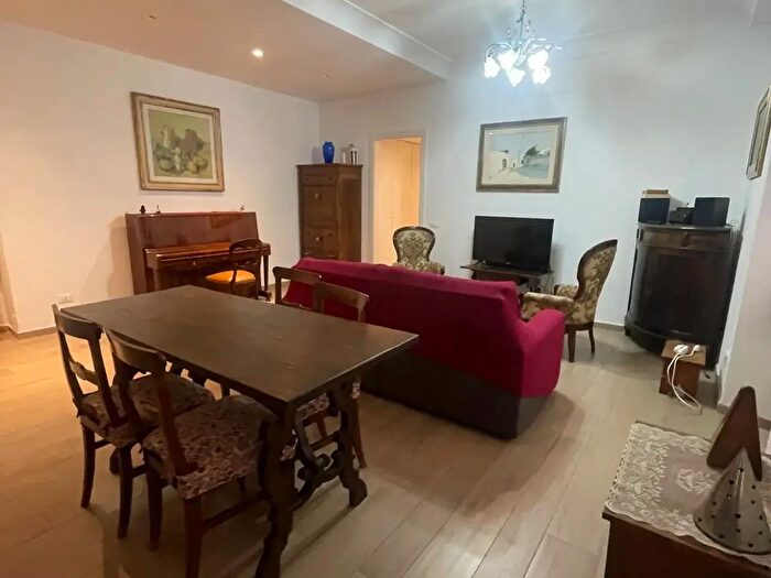 Appartamento bilocale in vendita in Via Urbano II, Roma