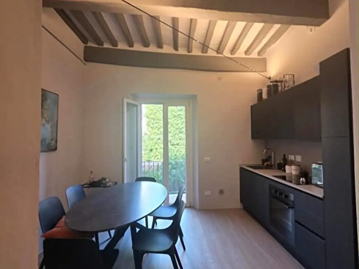 Appartamento trilocale in affitto in Pisa