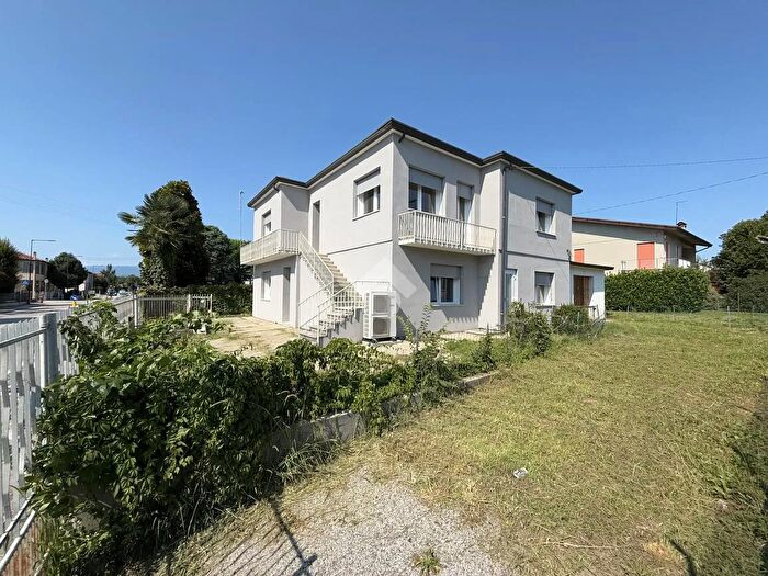 Casa con 6 locali in vendita in San Martino Di Lupari