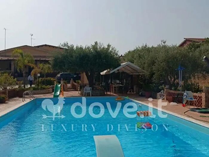Casa con 6 locali in vendita in Via Antonino Uccello, Noto