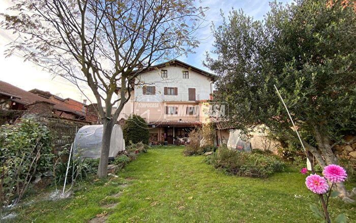 Casa con 7 locali in vendita in Via Ponte Graglione CeresaneCuranuova, Mongrando