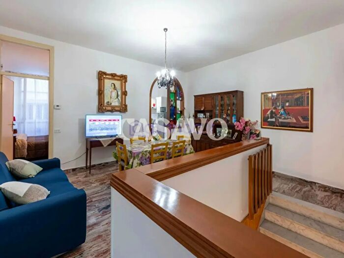 Appartamento quadrilocale in vendita in Via Giosuè Carducci, Santa Maria A Monte