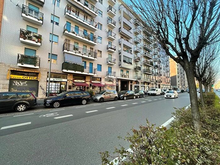 Appartamento bilocale in vendita in Viale Monza, Milano