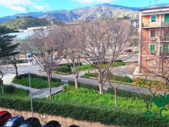 Appartamento quadrilocale in vendita in Messina