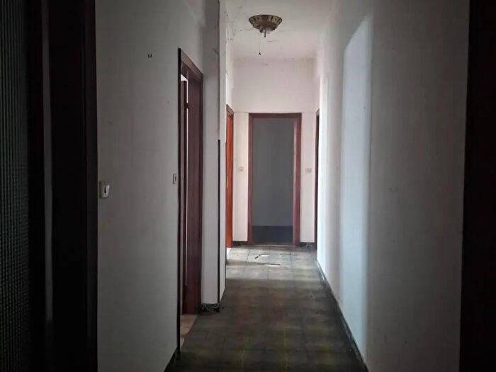 Appartamento con 5 locali in vendita in Vezzano Ligure