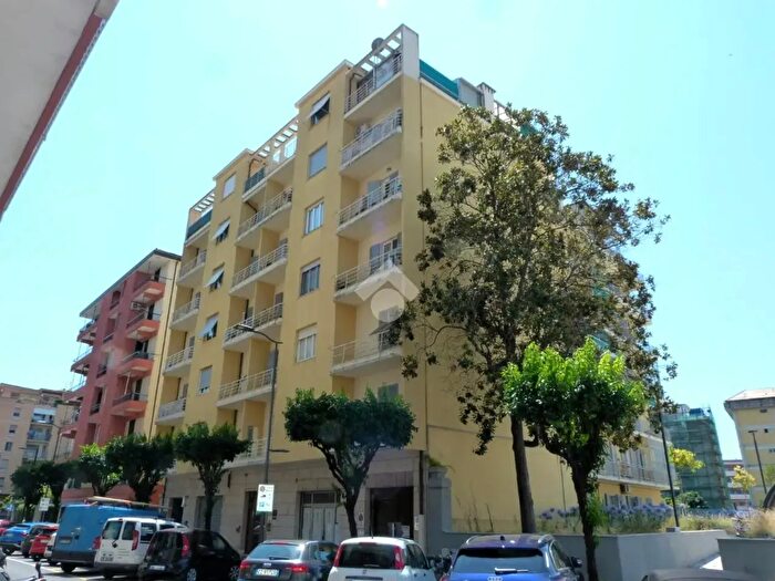 Appartamento con 5 locali in vendita in Via Trieste, Chiavari