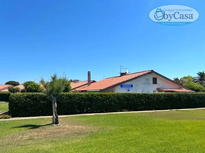 Casa trilocale in vendita in Via Marte, Ladispoli