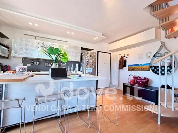 Appartamento bilocale in vendita in Viale Hugo Pratt, Roma