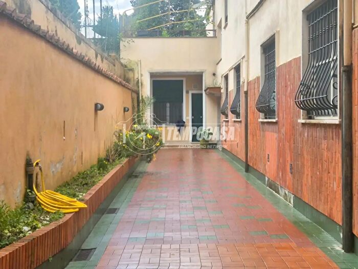 Appartamento bilocale in vendita in Via Andrea Angiulli, Roma