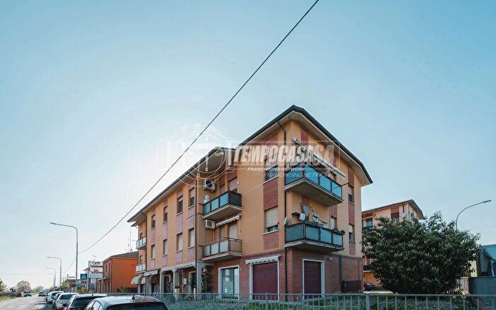 Appartamento trilocale in vendita in Via Provinciale Superiore, Molinella