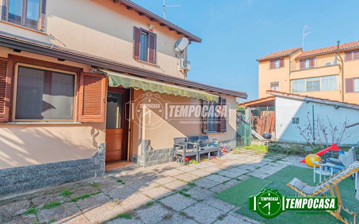 Casa quadrilocale in vendita in Boffalora, Bereguardo