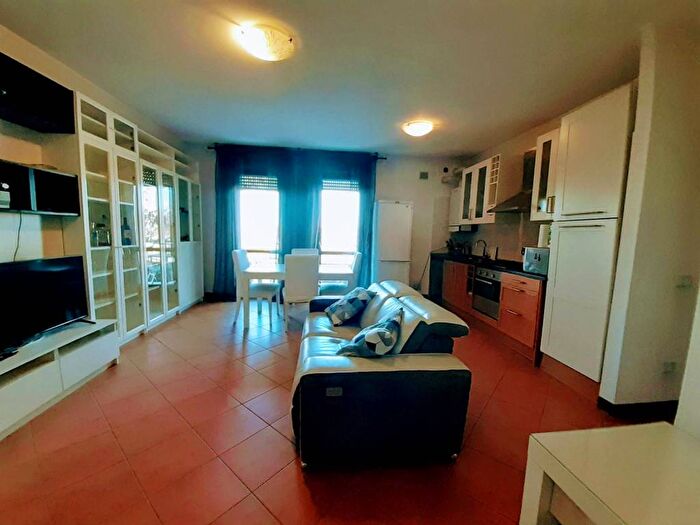 Appartamento trilocale in affitto in Via Vittorio Benussi, Montà Sant'Ignazio, Padova
