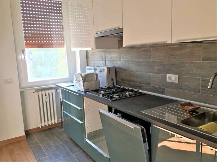Appartamento monolocale in affitto in piazza Cantore, Corso Genova, Milano