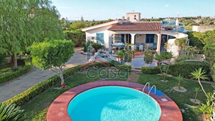 Casa con 5 locali in vendita in Via della Malva, Ispica