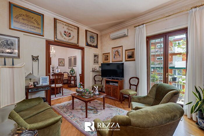 Casa con 6 locali in vendita in Via Macedonia Roma Rm Italia Sp, Roma