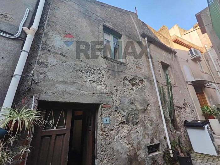 Casa trilocale in vendita in Via Vitagliano, Monforte San Giorgio