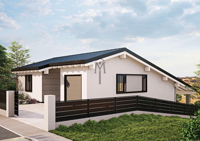 Casa con 5 locali in vendita in Viano