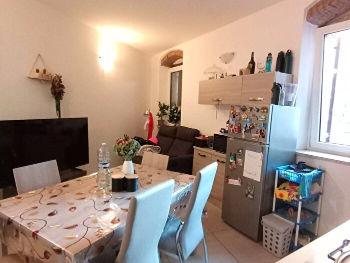 Appartamento trilocale in affitto in Via Ettore Arduino, Veronetta, Verona