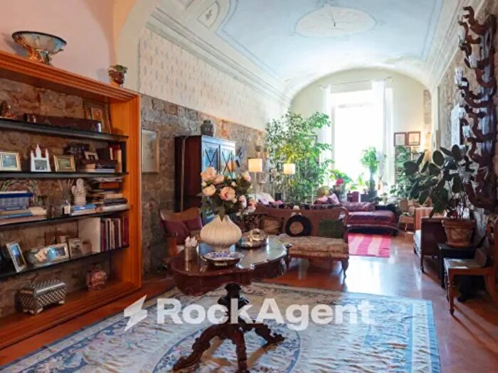 Appartamento con 6 locali in vendita in Pisa