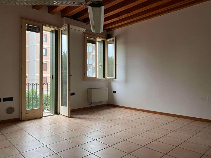 Appartamento trilocale in vendita in Vicenza