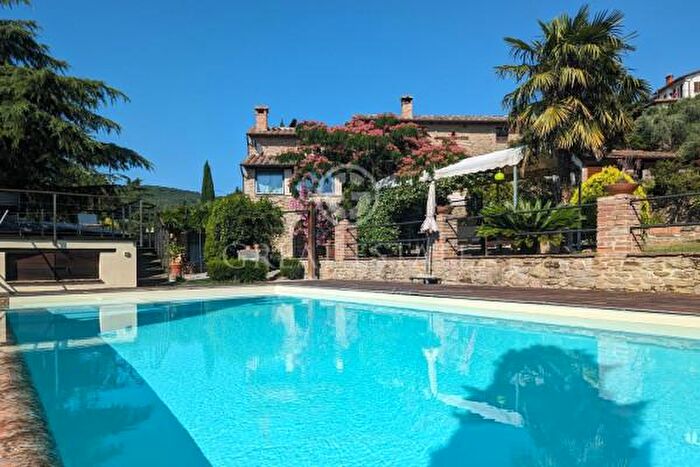 Casa con 6 locali in vendita in Via delle Querce, Passignano Sul Trasimeno