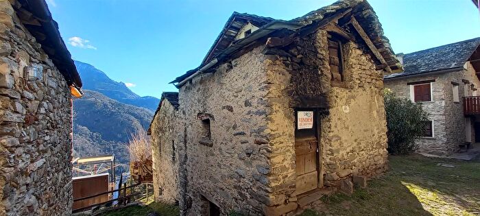 Casa bilocale in vendita in Pianazzola, Chiavenna