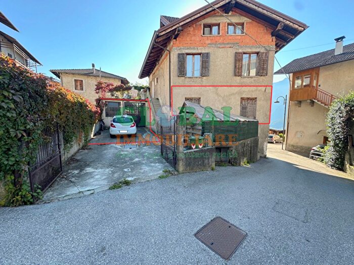 Appartamento quadrilocale in vendita in Via Canonica, Castel Ivano