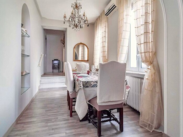 Appartamento trilocale in affitto in Piazza della Vittoria, Centro Storico, Pavia