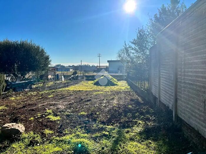Appartamento trilocale in vendita in Via Monte Rosa, Correzzana