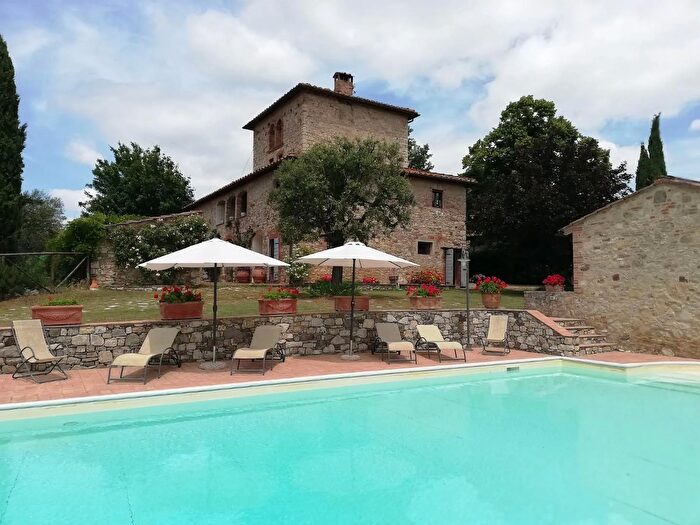 Appartamento con 6 locali in affitto in Castelnuovo Berardenga