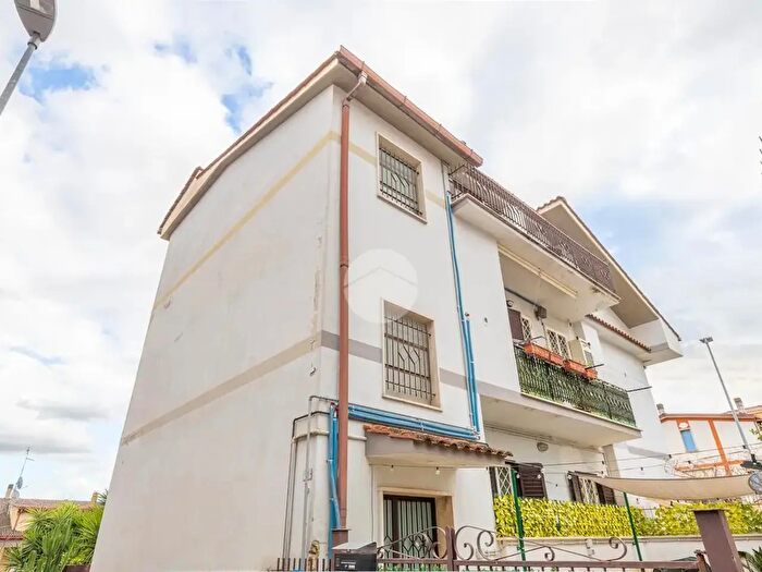 Appartamento trilocale in vendita in Via Ettore Fieramosca, Guidonia Montecelio