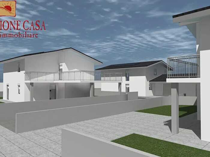 Casa con 8 locali in vendita in Gradisca, Gorizia